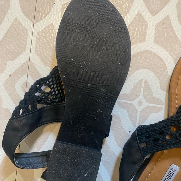 Woven black sandal - size 8 - Picture 3 of 4